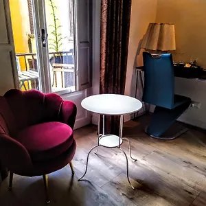 Nik Bed & Breakfast
